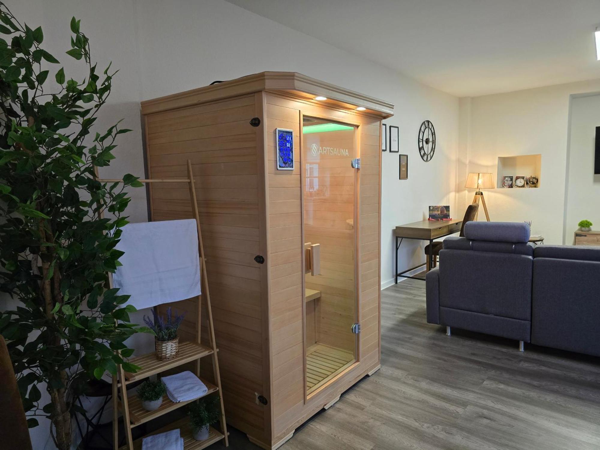 Luxus City Apartment Sauna Balkon Kueche Zentral Rostock Bagian luar foto
